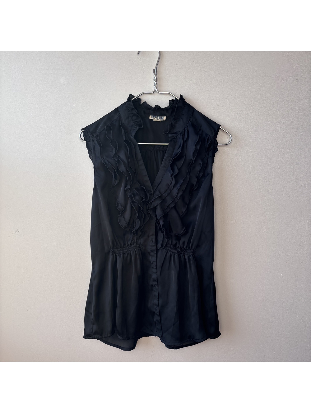 Converse One Star Black Sleeveless Ruffle Blouse Size Large